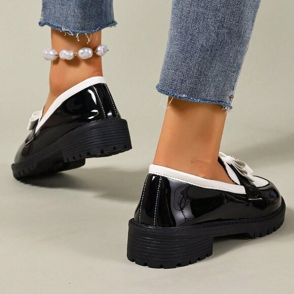 Black And White Vintage Women's Rhinestone Decor Platform Loafers - Picture 3 of 4